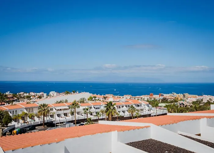486 B Island Village Apartament