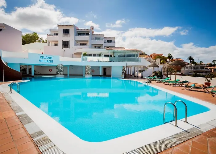 Apartment 486 B Island Village *